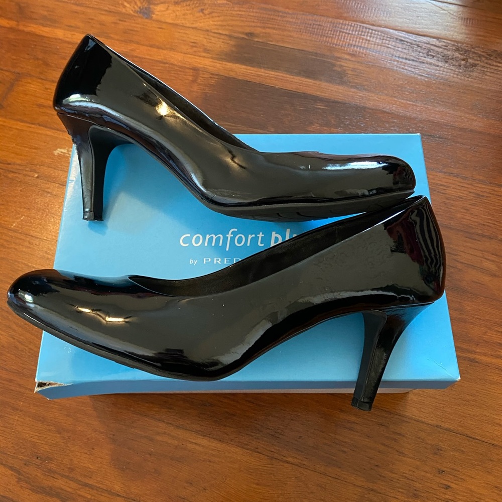 Comfort plus by predictions. 8.5 Wide. Patent blk